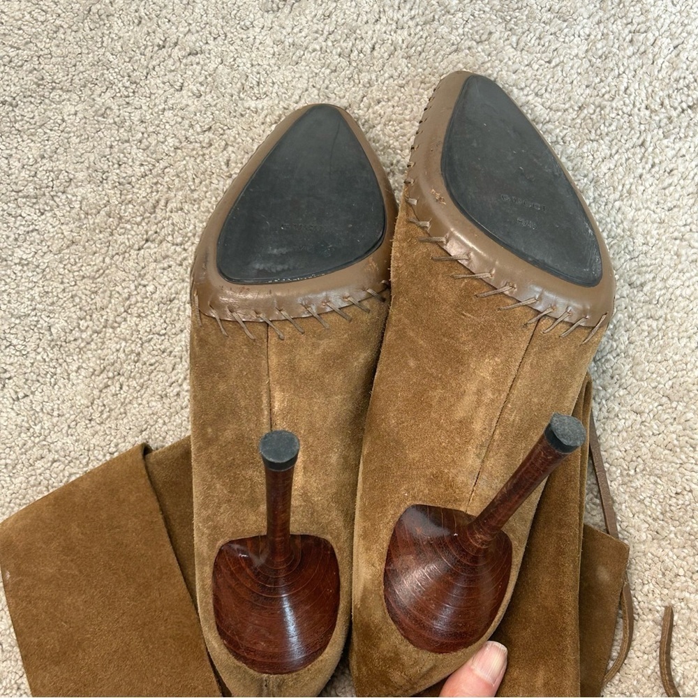 Gucci Vintage Camel Suede Leather folded Peter Pan lace up Ankle Boots Sz 8.5 - Picture 11 of 14